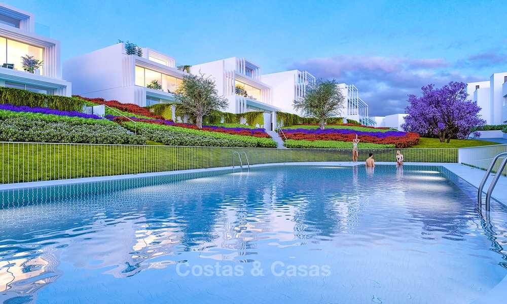Nuevas villas adosadas contemporáneas con impresionantes vistas al mar en venta, primera línea de golf – Sotogrande – Costa del Sol 9947