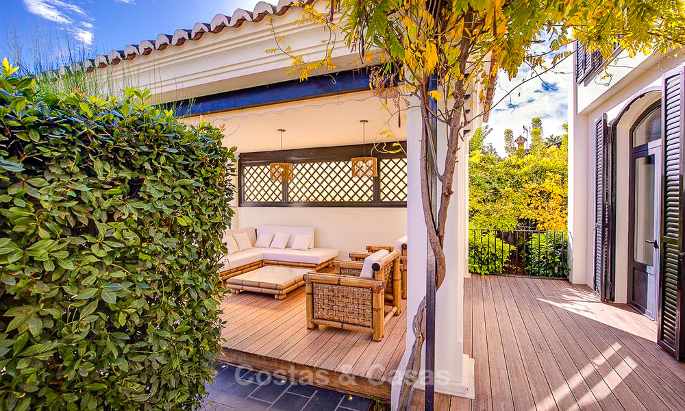 Villa palaciega de estilo mediterráneo en venta en una prestigiosa zona residencial junto a la playa, Guadalmina Baja, Marbella. 9969