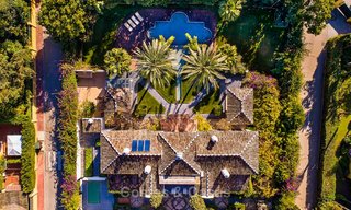 Villa palaciega de estilo mediterráneo en venta en una prestigiosa zona residencial junto a la playa, Guadalmina Baja, Marbella. 9993 