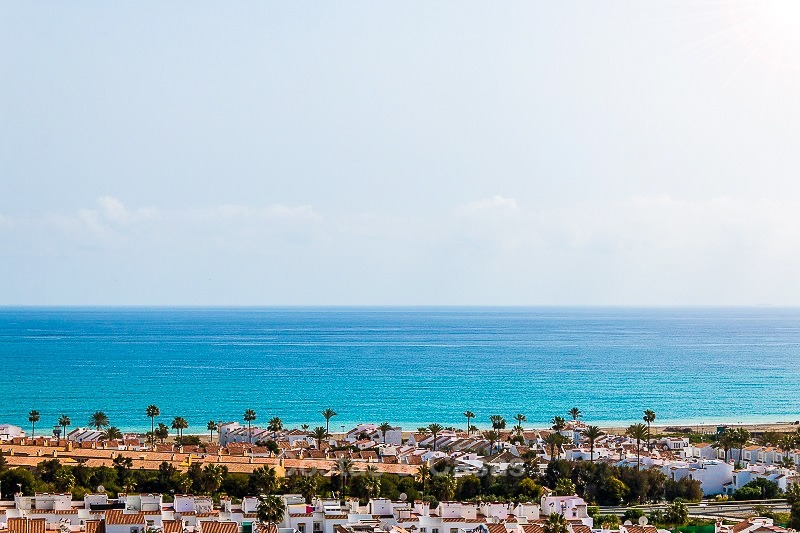 Nuevos apartamentos en primera línea de golf en venta, listos para mudarse, con vistas al mar y a pie de playa – Casares – Costa del Sol 10848 