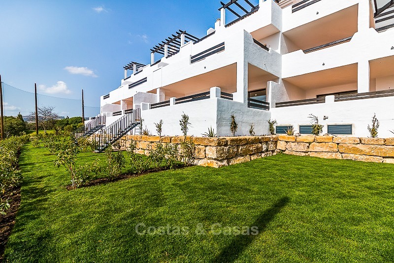 Nuevos apartamentos en primera línea de golf en venta, listos para mudarse, con vistas al mar y a pie de playa – Casares – Costa del Sol 10850