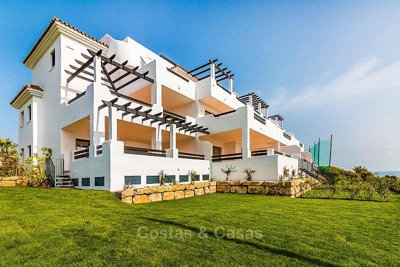 Nuevos apartamentos en primera línea de golf en venta, listos para mudarse, con vistas al mar y a pie de playa – Casares – Costa del Sol 10852