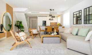 Se venden nuevas y elegantes villas de lujo adosadas, New Golden Mile - Estepona, Marbella 35261 