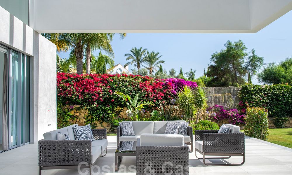 Villa de lujo contemporánea a estrenar con vistas panorámicas al mar en venta, en un exclusivo resort de golf en Benahavis - Marbella 26516