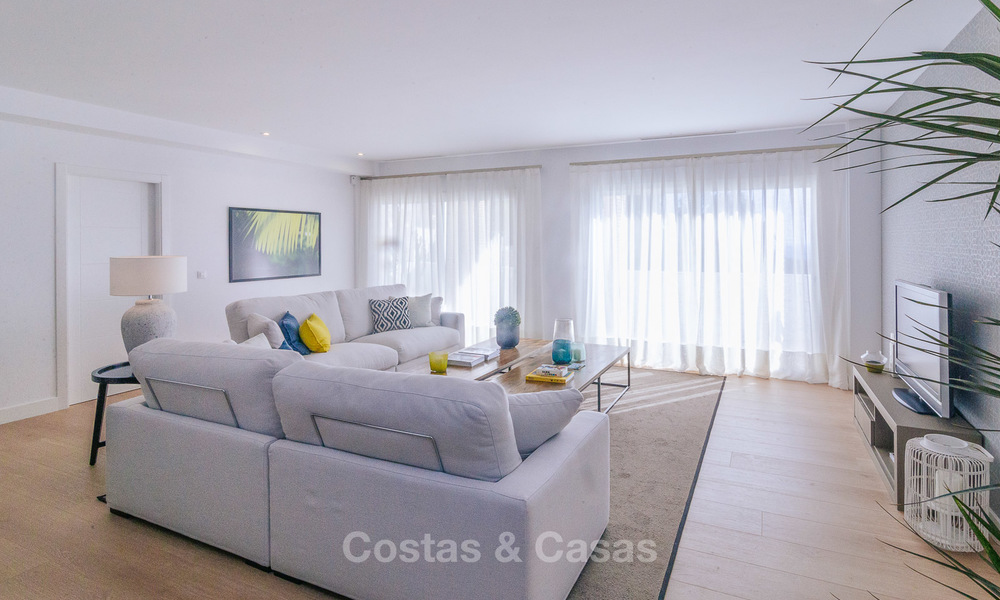Amplias y exclusivas villas con vistas panorámicas al mar en venta - Benalmádena - Costa del Sol 10174