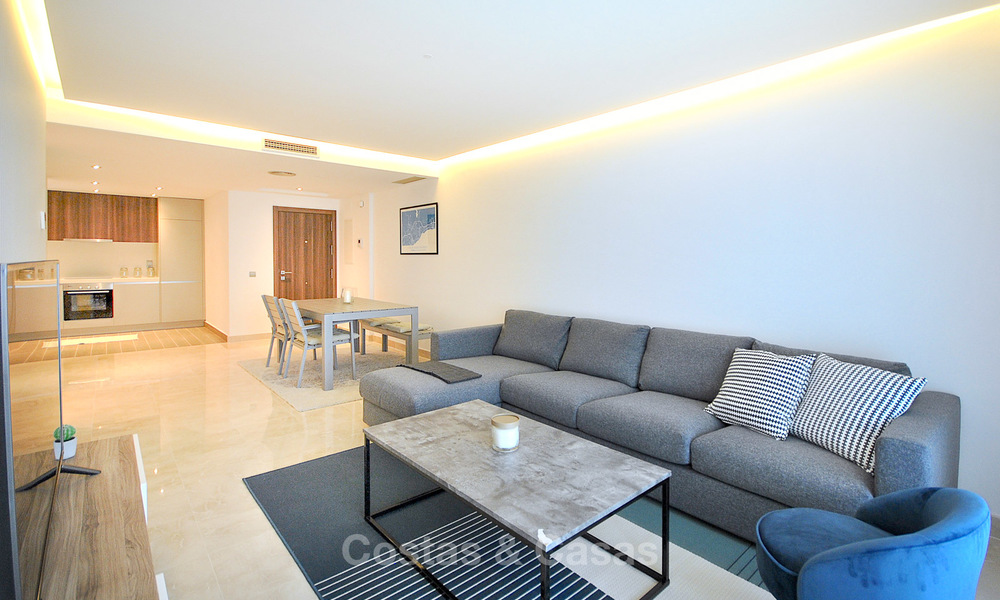 Se vende moderno apartamento junto a la playa, muy cerca del centro de la ciudad - San Pedro - Marbella 10333