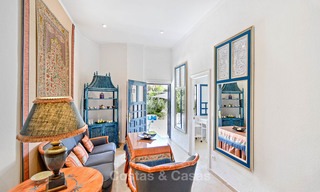 Encantador apartamento dúplex en planta baja muy espacioso en venta, primera línea de playa – Cabopino - Este de Marbella 10233 