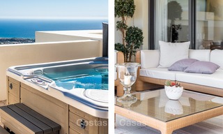 Impresionante y lujoso ático moderno con vistas panorámicas al mar en venta, Marbella Este - Marbella 10289 