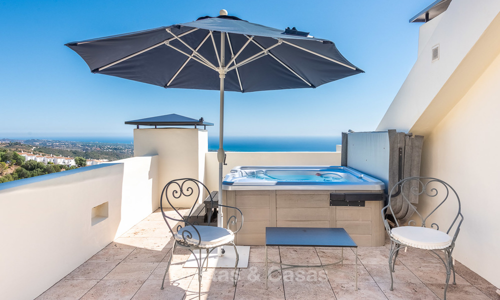 Impresionante y lujoso ático moderno con vistas panorámicas al mar en venta, Marbella Este - Marbella 10298