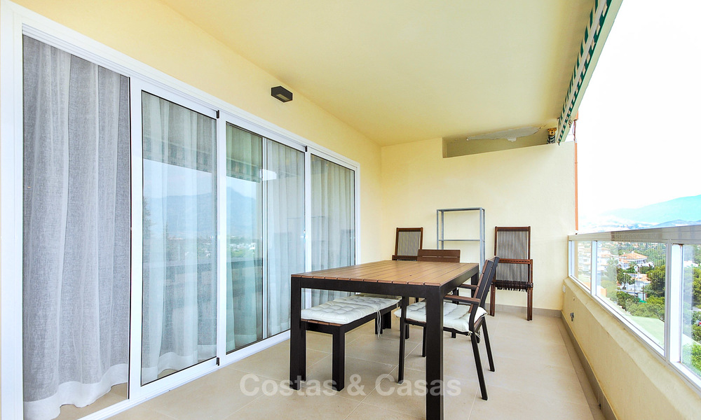 Apartamento recién reformado con vistas al mar en venta, a poca distancia de la playa y de los servicios - Nueva Andalucía - Marbella 10312