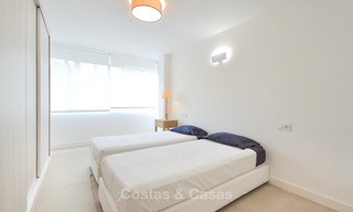 Apartamento recién reformado con vistas al mar en venta, a poca distancia de la playa y de los servicios - Nueva Andalucía - Marbella 10319 