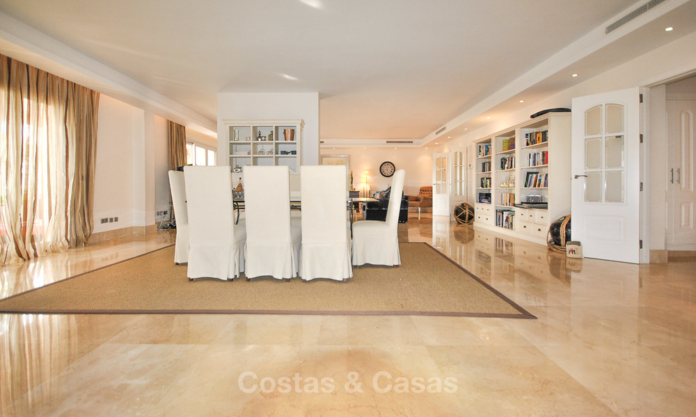 Magnífico apartamento de lujo de 6 dormitorios a la venta en un exclusivo complejo en la prestigiosa Milla de Oro - Marbella 10383