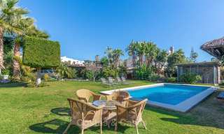 Villa de estilo andaluz en una exclusiva urbanización de golf en venta, muy cerca de las instalaciones - Valle del Golf - Nueva Andalucía - Marbella 10487 