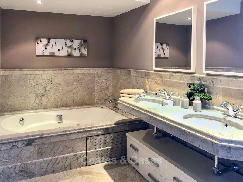 Oportunidad: apartamento de calidad en venta a un precio atractivo, en un complejo de lujo frente al mar - San Pedro - Marbella 10724 