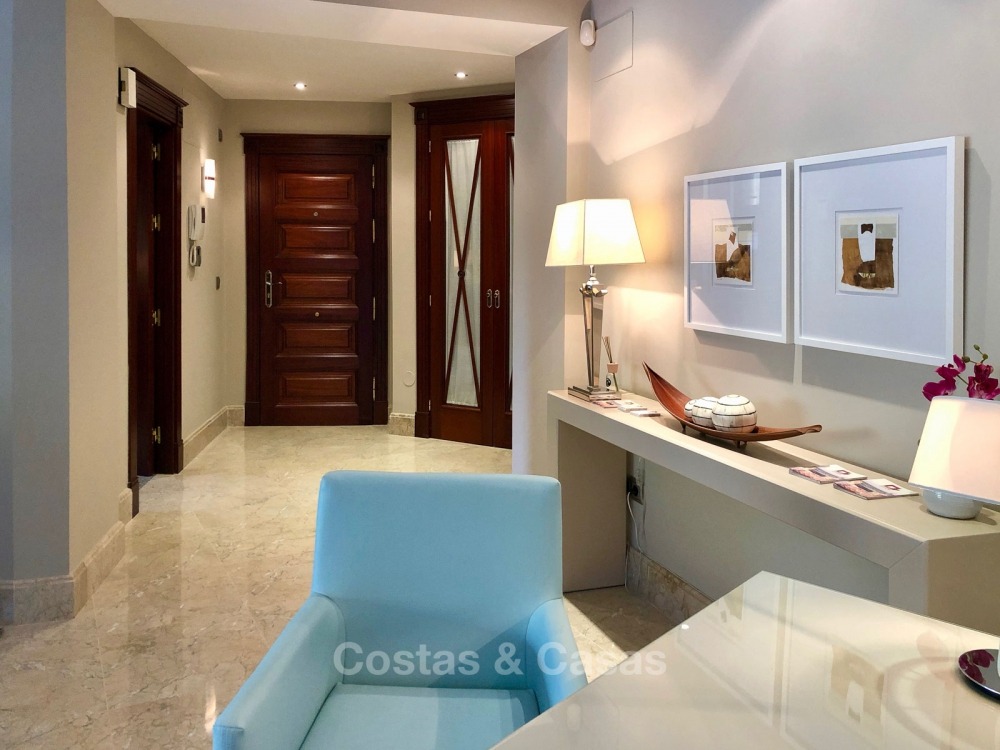 Oportunidad: apartamento de calidad en venta a un precio atractivo, en un complejo de lujo frente al mar - San Pedro - Marbella 10734