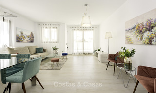 Nuevos y modernos apartamentos en la playa, listos para entrar a vivir en Estepona Oeste 17104 