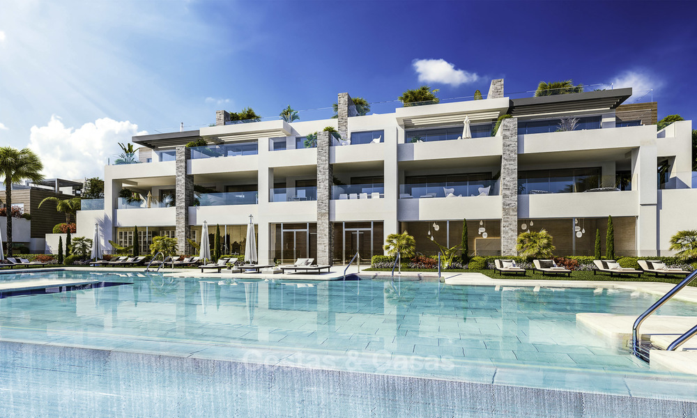 Apartamentos de lujo modernos y a estrenar con vistas al mar en venta en primera línea de golf - Marbella Este 11606