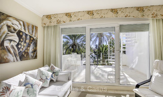 Se vende villa de lujo con estilo contemporáneo junto a la playa, entre Estepona y Marbella 11665 