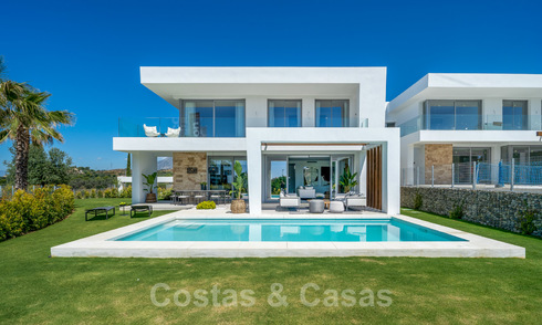 Exclusivas villas de golf contemporáneas con impresionantes vistas al mar en venta - Este de Marbella 26704
