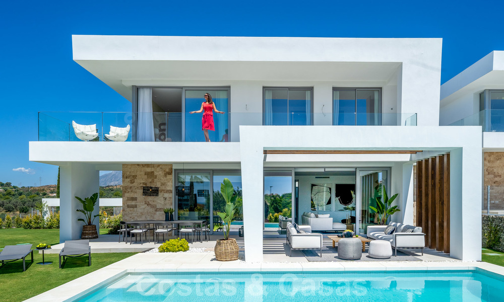 Exclusivas villas de golf contemporáneas con impresionantes vistas al mar en venta - Este de Marbella 26706
