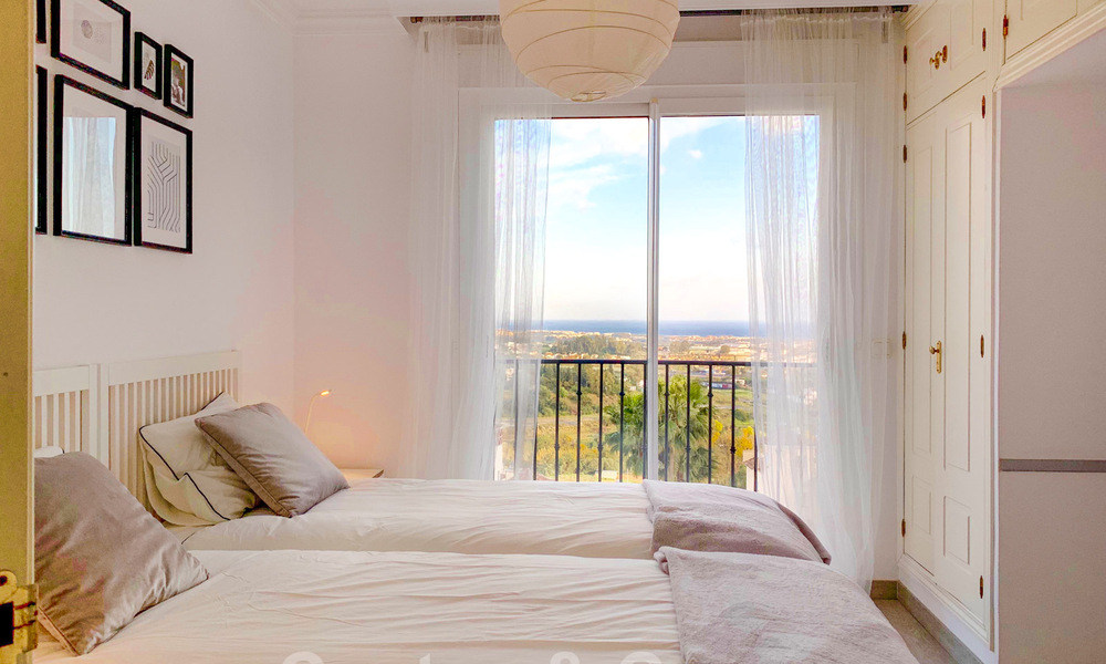 Casa adosada y un ático en venta con vista al mar en Marbella - Benahavis 29317