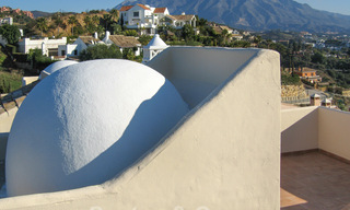 Casa adosada y un ático en venta con vista al mar en Marbella - Benahavis 29442 