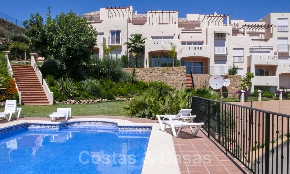 Casa adosada y un ático en venta con vista al mar en Marbella - Benahavis 29447