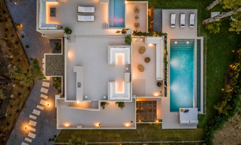 Exquisita y moderna villa de lujo a la venta, en la playa, Los Monteros, Este de Marbella 26644