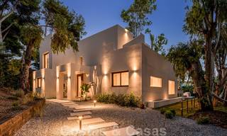 Exquisita y moderna villa de lujo a la venta, en la playa, Los Monteros, Este de Marbella 26645 