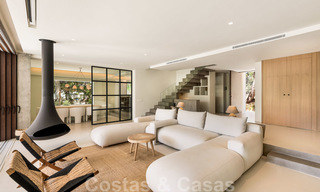 Exquisita y moderna villa de lujo a la venta, en la playa, Los Monteros, Este de Marbella 26670 
