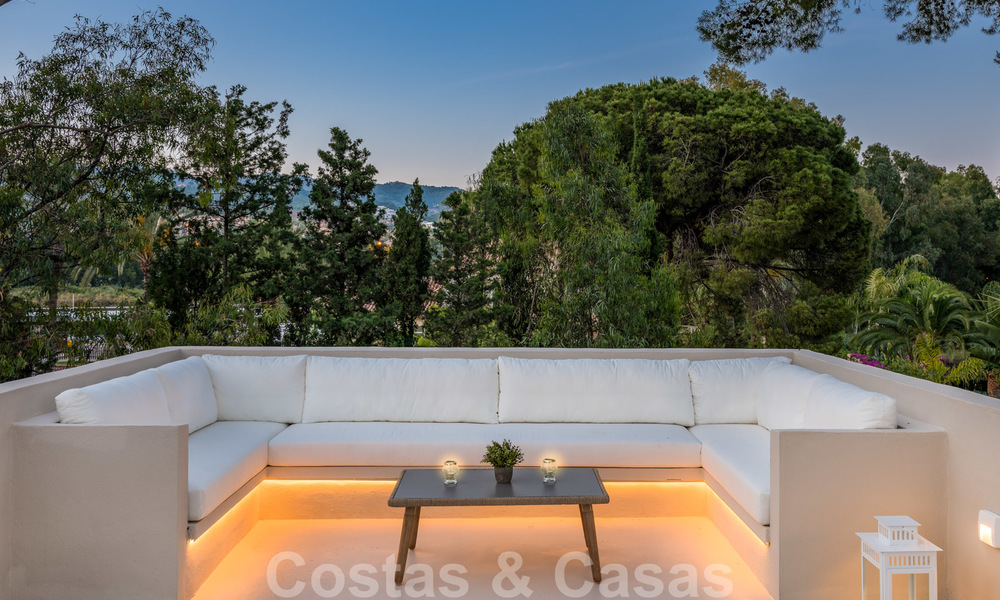 Exquisita y moderna villa de lujo a la venta, en la playa, Los Monteros, Este de Marbella 26674