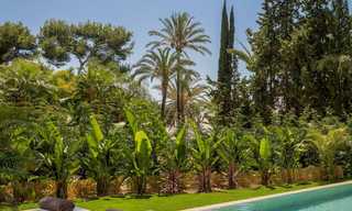 Exquisita y moderna villa de lujo a la venta, en la playa, Los Monteros, Este de Marbella 26702 