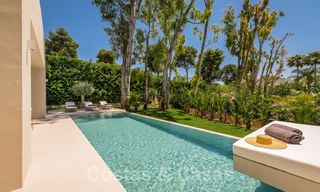 Exquisita y moderna villa de lujo a la venta, en la playa, Los Monteros, Este de Marbella 26703 
