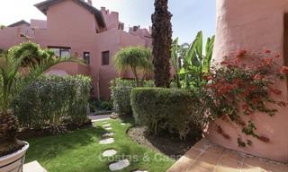 Atractivo y espacioso apartamento en un exclusivo complejo frente al mar en venta, entre Marbella y Estepona. 11775 
