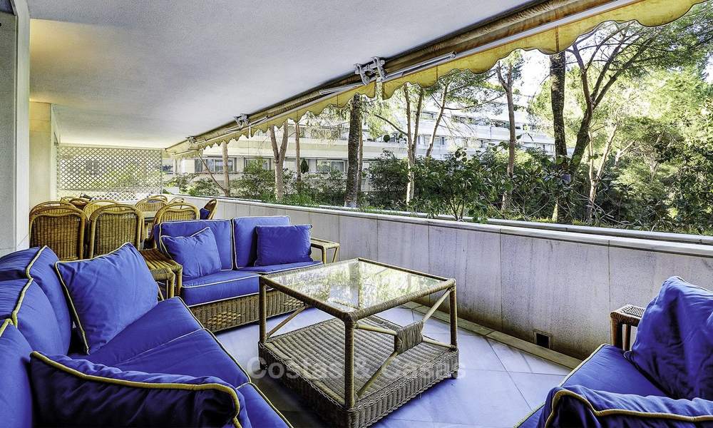 Apartamento de lujo en segunda línea de playa en un exclusivo complejo en venta, en el centro de Marbella 11872