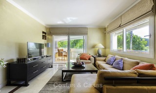 Amplio y lujoso apartamento junto a la playa en un prestigioso complejo a la venta cerca del centro de Marbella - Milla de Oro 11949 
