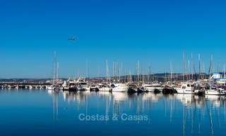 Preciosas y modernas villas de golf en venta en Estepona 12182 