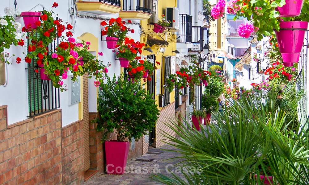 Preciosas y modernas villas de golf en venta en Estepona 12186