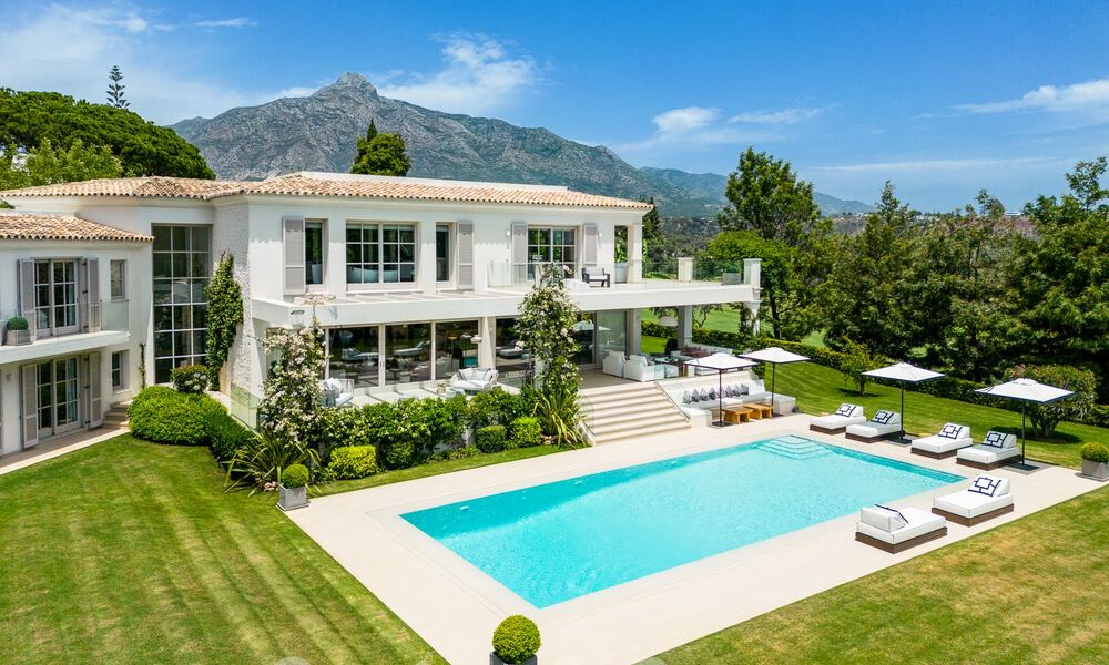 Prestigiosa villa de lujo con excepcionales vistas al mar en venta, primera línea de golf y lista para ser habitada en Nueva Andalucia - Marbella 57163
