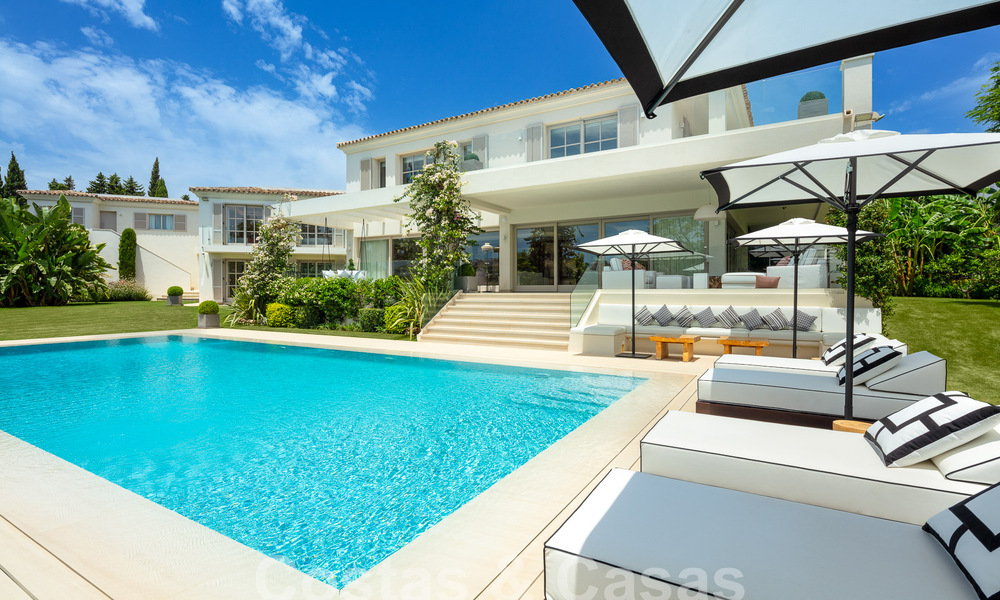 Prestigiosa villa de lujo con excepcionales vistas al mar en venta, primera línea de golf y lista para ser habitada en Nueva Andalucia - Marbella 57164