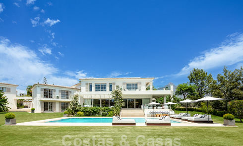 Prestigiosa villa de lujo con excepcionales vistas al mar en venta, primera línea de golf y lista para ser habitada en Nueva Andalucia - Marbella 57166