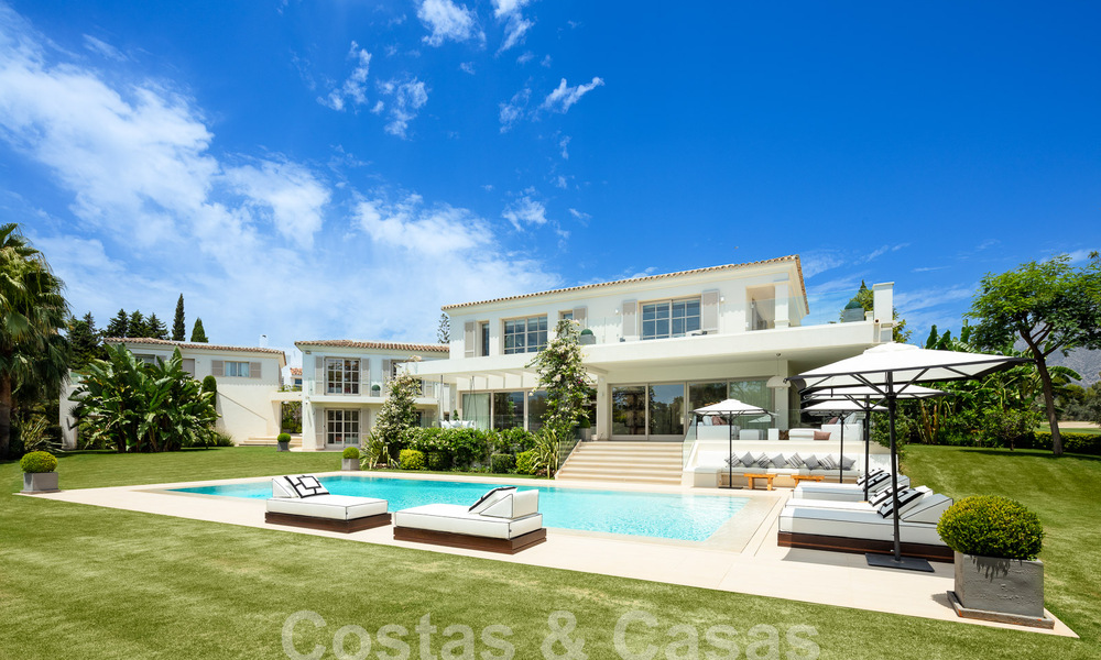 Prestigiosa villa de lujo con excepcionales vistas al mar en venta, primera línea de golf y lista para ser habitada en Nueva Andalucia - Marbella 57167