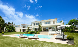 Prestigiosa villa de lujo con excepcionales vistas al mar en venta, primera línea de golf y lista para ser habitada en Nueva Andalucia - Marbella 57167 
