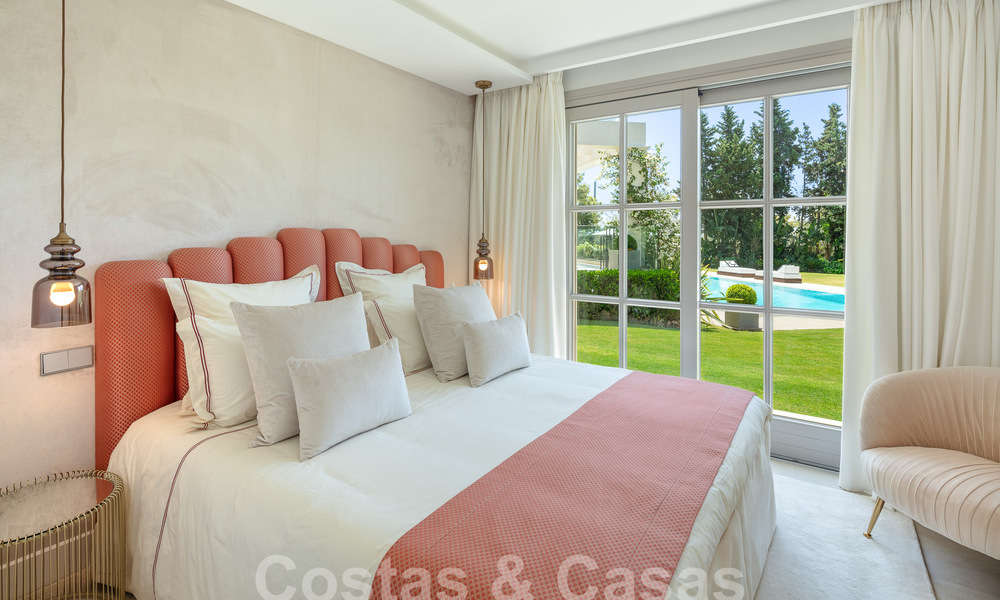 Prestigiosa villa de lujo con excepcionales vistas al mar en venta, primera línea de golf y lista para ser habitada en Nueva Andalucia - Marbella 57188