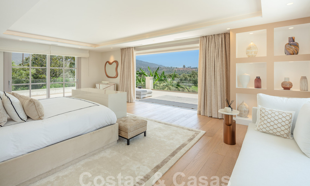 Prestigiosa villa de lujo con excepcionales vistas al mar en venta, primera línea de golf y lista para ser habitada en Nueva Andalucia - Marbella 57193