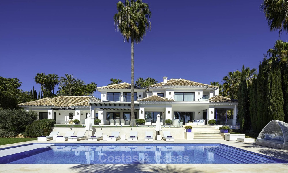 Excepcional villa de lujo con increíbles vistas al golf y al mar en venta en el corazón de Nueva Andalucía - Marbella 12091