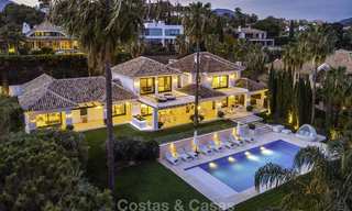 Excepcional villa de lujo con increíbles vistas al golf y al mar en venta en el corazón de Nueva Andalucía - Marbella 12097 
