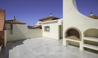 Adosado totalmente reformado en venta en complejo frente al mar, con vistas al mar y acceso directo a la playa, entre Estepona y Marbella 12175 
