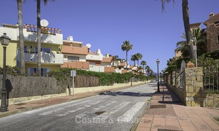 Adosado totalmente reformado en venta en complejo frente al mar, con vistas al mar y acceso directo a la playa, entre Estepona y Marbella 12181 