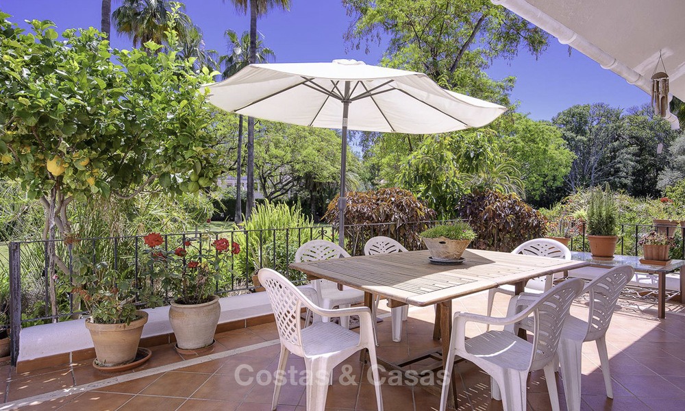 Apartamentos con jardín a un precio atractivo y bien situado a la venta, a poca distancia de la playa, amenidades y Puerto Banús - Nueva Andalucia - Marbella 13094